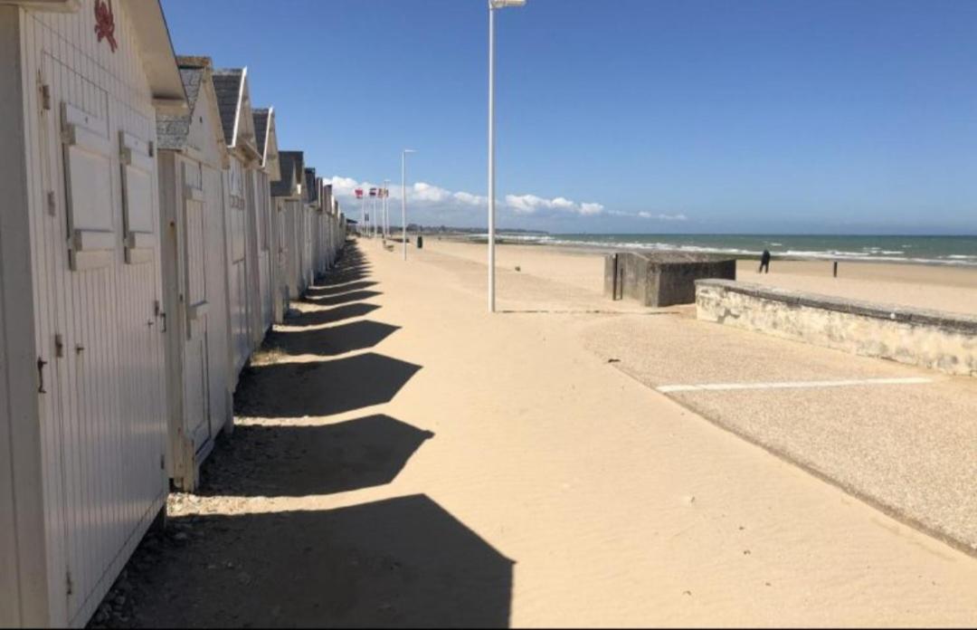 Lamaisonnette 500M Plage Juno Beach Bernières-sur-Mer Dış mekan fotoğraf